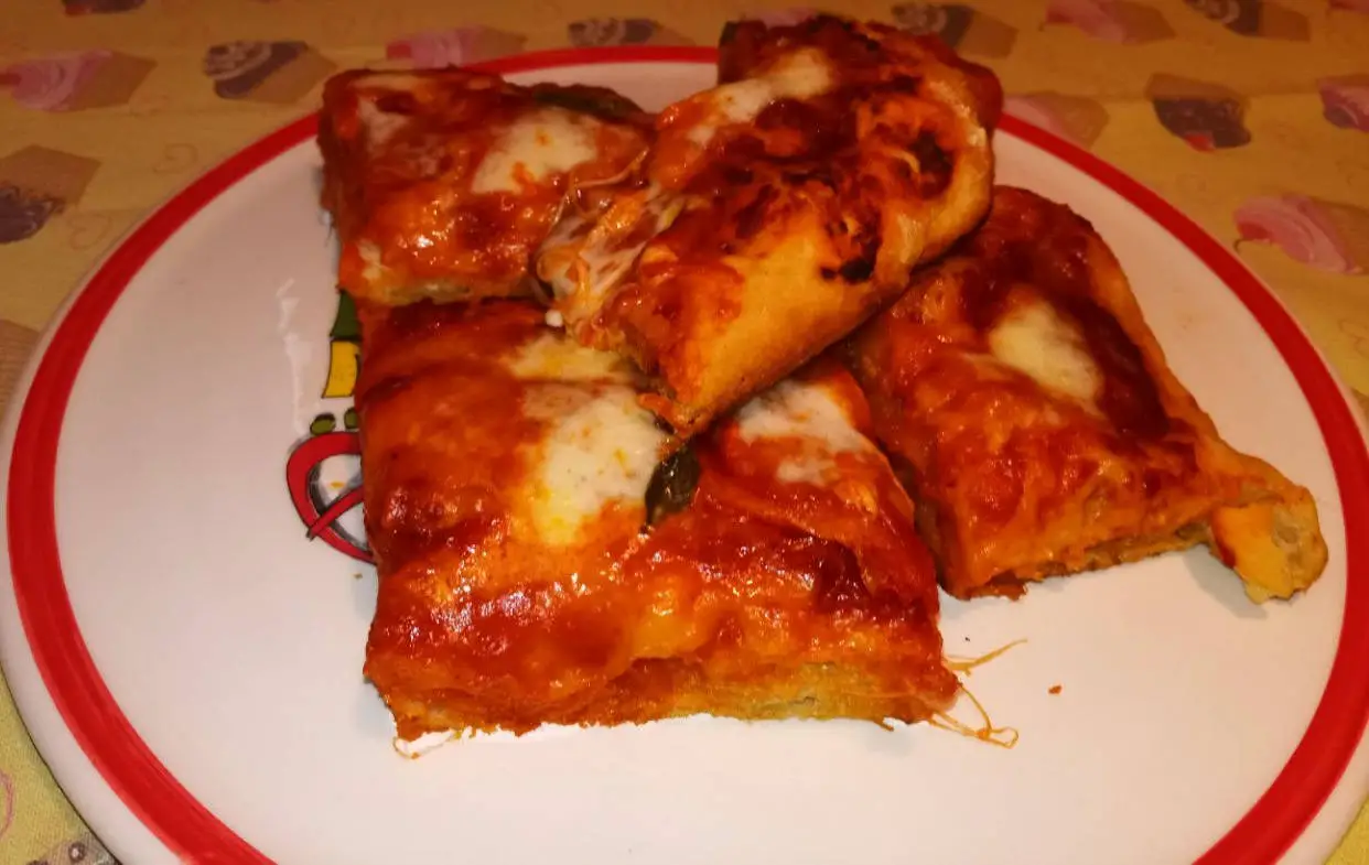 Pizza Margherita (in teglia, a medio/lunga lievitazione)